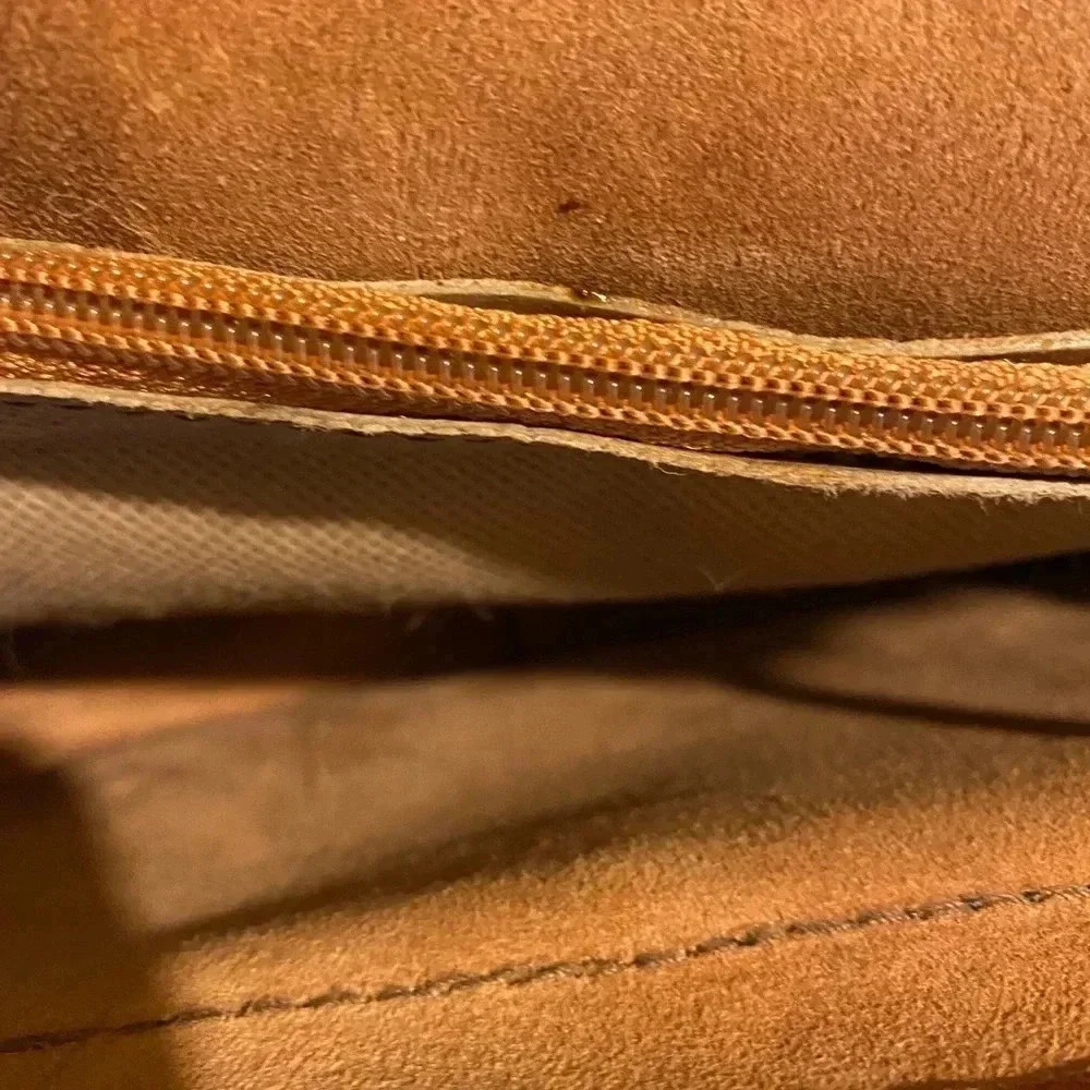Handmade vintage studded  leather moroccan bag - Picture 8 of 12